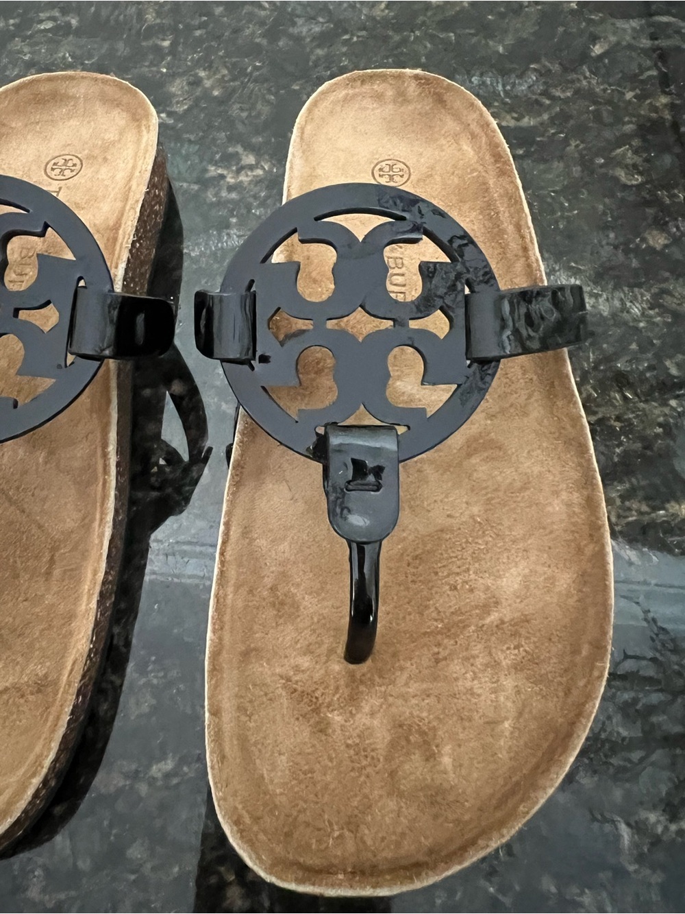Tory Burch Cloud Miller Black
Patent Leather Sandals - Picture 3 of 9